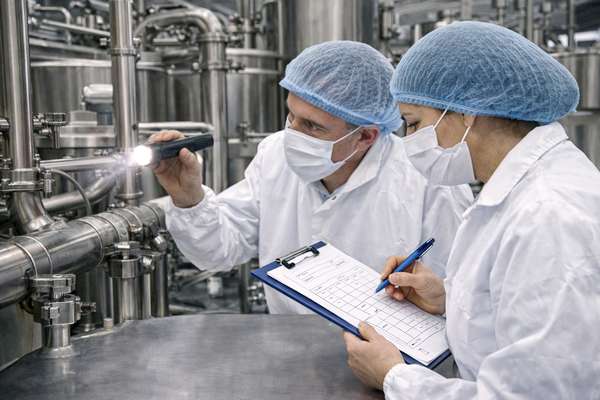 Audit hygiène agroalimentaire : contrôle des équipements en zone de production