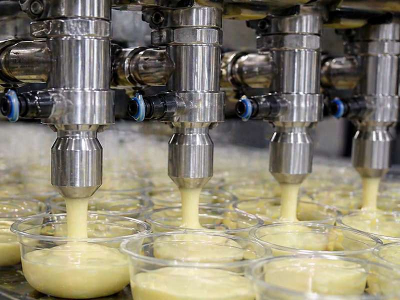 Doseuse industrielle multi-têtes utilisée pour réduire le surdosage en agroalimentaire